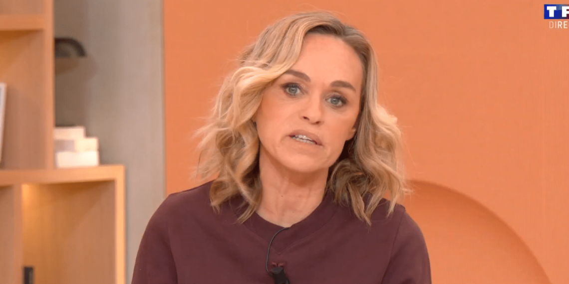 « Qu'ils y restent ! » : Cécile de Ménibus s’en prend à Élodie Gossuin, bloquée à Dubaï en famille 3 « Qu'ils y restent ! » : Cécile de Ménibus s’en prend à Élodie Gossuin, bloquée à Dubaï en famille « Qu’ils y restent ! » : Cécile de Ménibus s’en prend à Élodie Gossuin, bloquée à Dubaï en famille