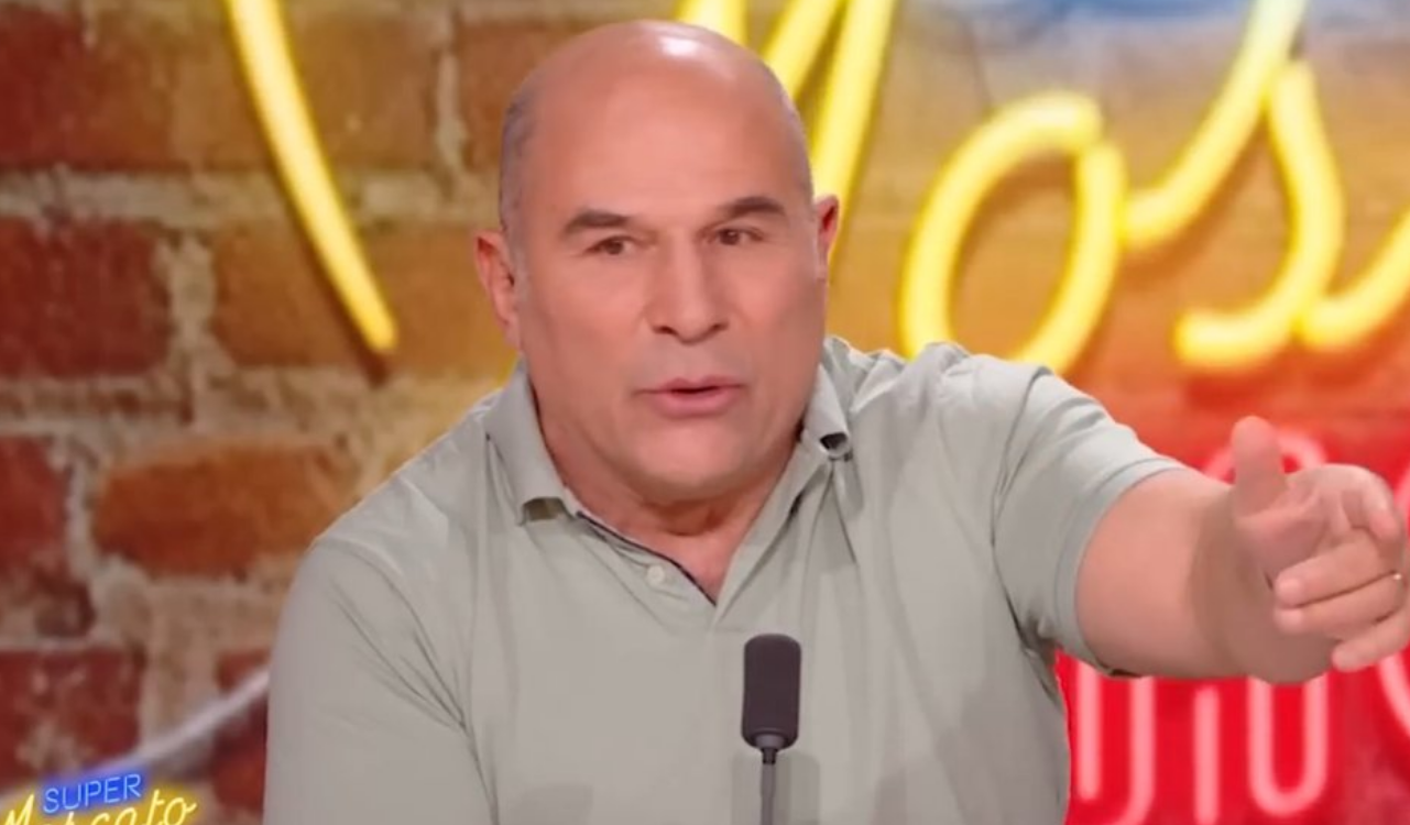 « Je ne ferai pas partie des mecs qui chialent » : bloqué à Dubaï, l’animateur Vincent Moscato s’attaque aux influenceurs 3 « Je ne ferai pas partie des mecs qui chialent » : bloqué à Dubaï, l’animateur Vincent Moscato s’attaque aux influenceurs Capture decran 2026 03 03 124637