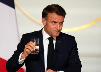 « Il ne leur pardonne pas » : pourquoi Emmanuel Macron a brutalement coupé les ponts