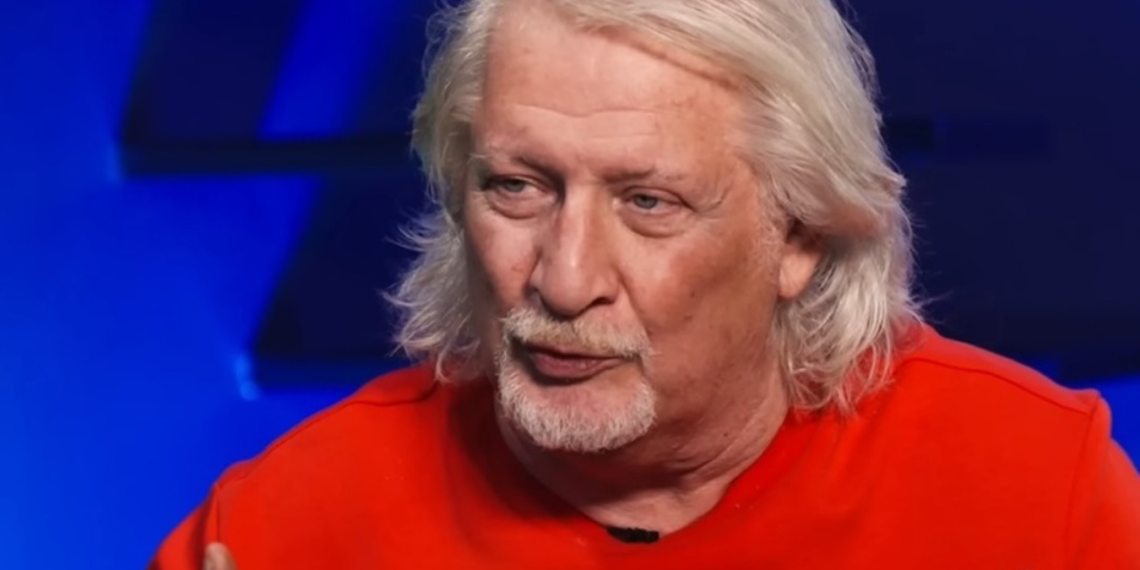 En roue libre, Patrick Sébastien tombe le bas et dévoile son service 3 pièces : “C’est pas une légende urbaine”