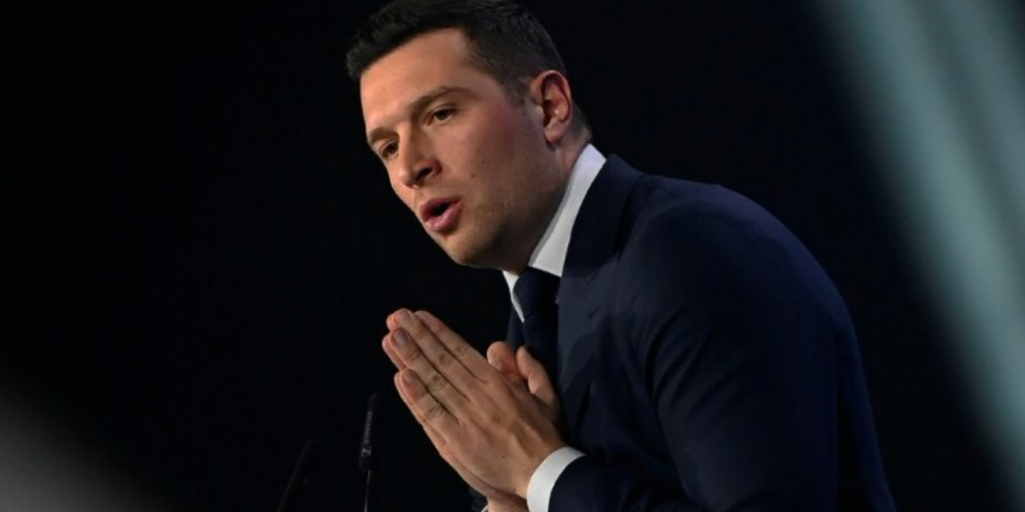 Bardella donné très largement en tête au premier tour de la présidentielle