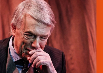 « Je touche du bois » : Salvatore Adamo revient sur son état plusieurs mois après sa prise en charge