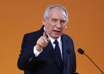 Présidentielle 2027 : François Bayrou affirme ne pas être candidat… mais veut peser dans le débat