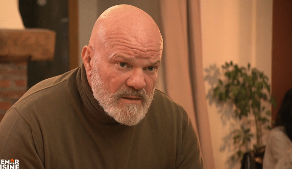 « Vous mangez ou vous dégagez », Philippe Etchebest hors de lui face à des clients dans son restaurant 3 « Vous mangez ou vous dégagez », Philippe Etchebest hors de lui face à des clients dans son restaurant « Vous mangez ou vous dégagez », Philippe Etchebest hors de lui face à des clients dans son restaurant