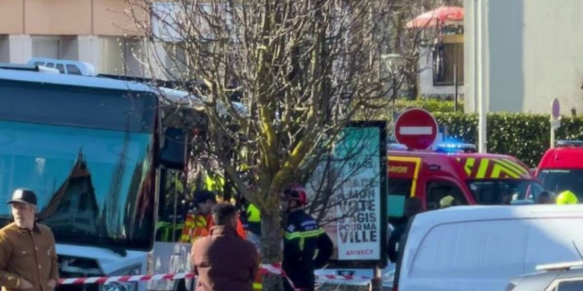 Un enfant de sept ans décède dans l&rsquo;accident d&rsquo;un bus à Annecy