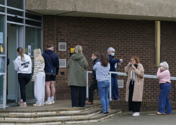 Un Français, de retour d&rsquo;Angleterre où sévit une épidémie de méningite, a été hospitalisé
