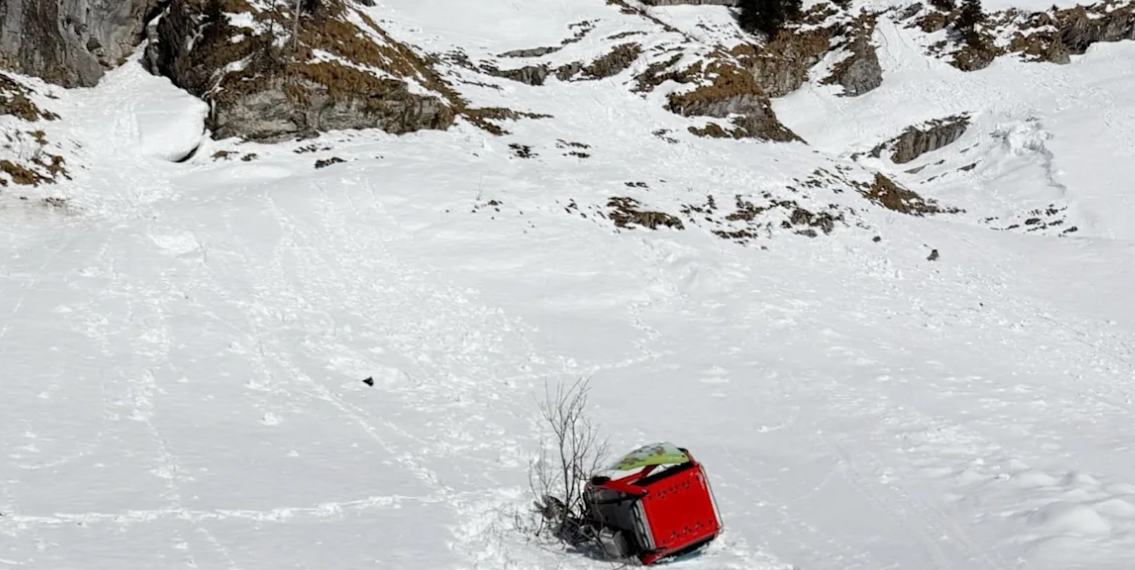 Une personne décède après la chute d&rsquo;une télécabine dans une station de ski suisse