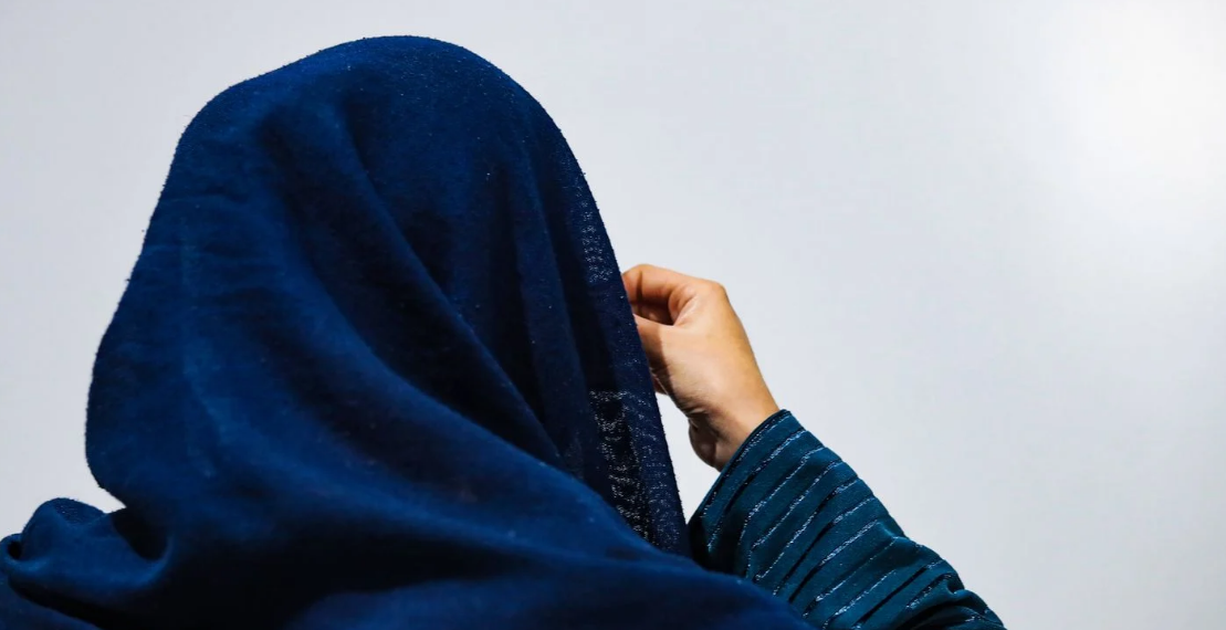 La justice valide un arrêté interdisant le voile dans les conseils municipaux