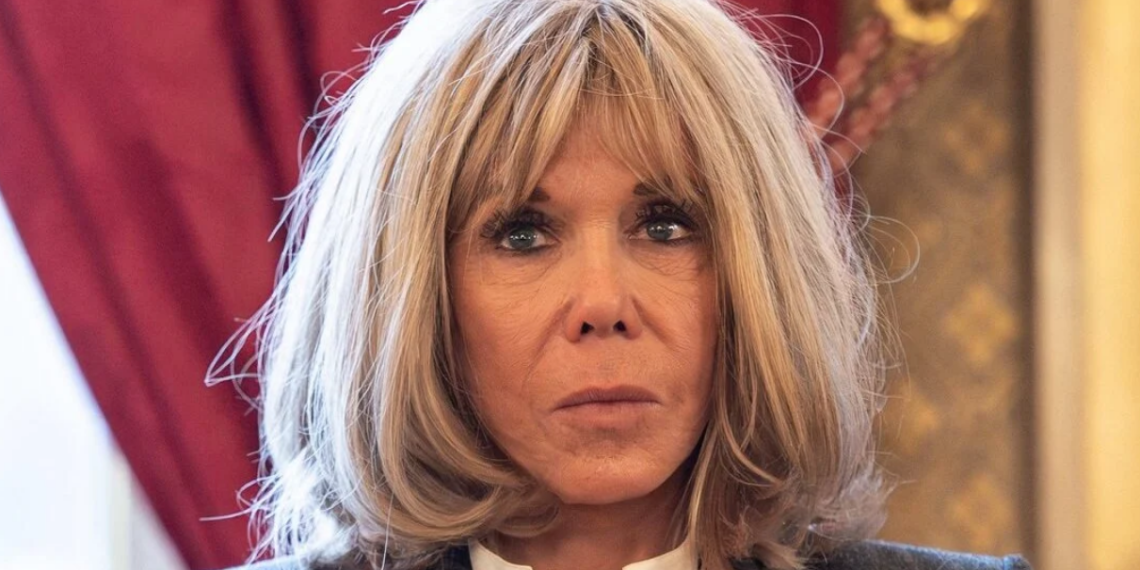 Retraite : voici le montant que touche Brigitte Macron après sa carrière dans l&rsquo;enseignement