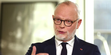 Édouard Philippe : sa fille Sarah hospitalisée, il explique pourquoi il n&rsquo;a pas voulu se rendre à son chevet