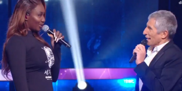 Nagui reçoit Aya Nakamura dans Taratata : la chanteuse gaffe devant lui, l’animateur ne la loupe pas à son tour