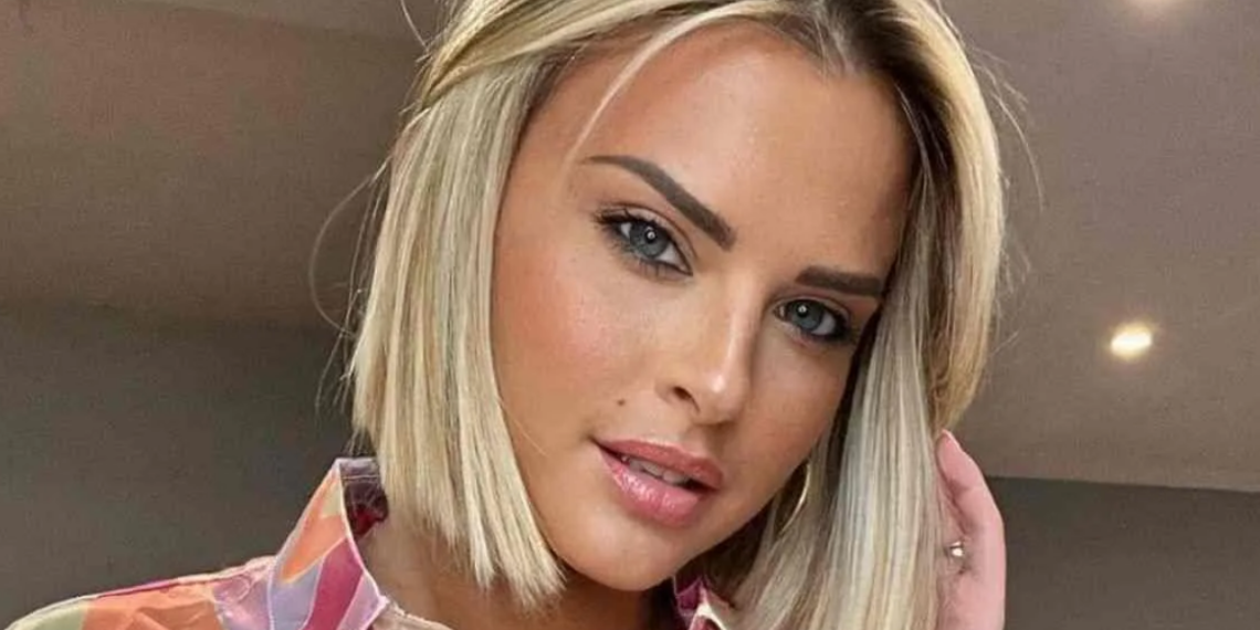 Kelly Vedovelli hors d’elle : son coup de gueule après la disparition de Loana 3 Kelly Vedovelli hors d’elle : son coup de gueule après la disparition de Loana Kelly Vedovelli hors d’elle : son coup de gueule après la disparition de Loana