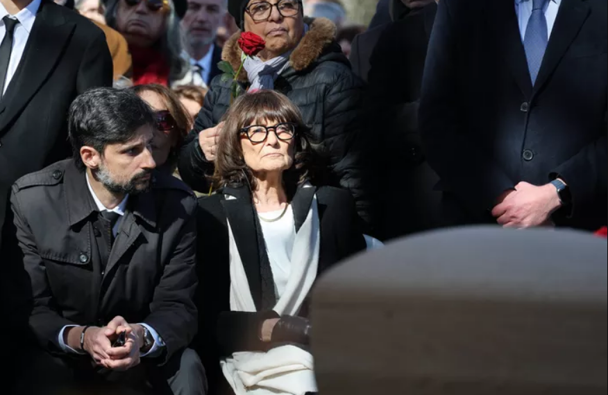 Obsèques de Lionel Jospin : cette petite blague de François Hollande n’est pas passée inaperçue 2 Obsèques de Lionel Jospin : cette petite blague de François Hollande n’est pas passée inaperçue Capture decran 2026 03 31 165817