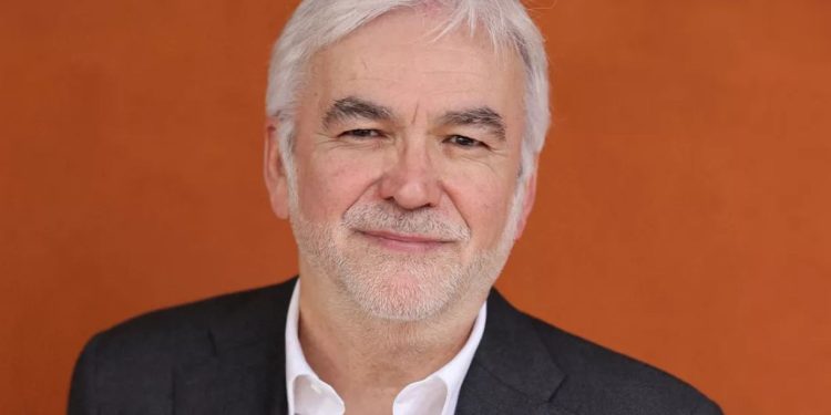 Remplacé à l’antenne, Pascal Praud claque la porte ! 1 Remplacé à l’antenne, Pascal Praud claque la porte ! I76Et71ECQ