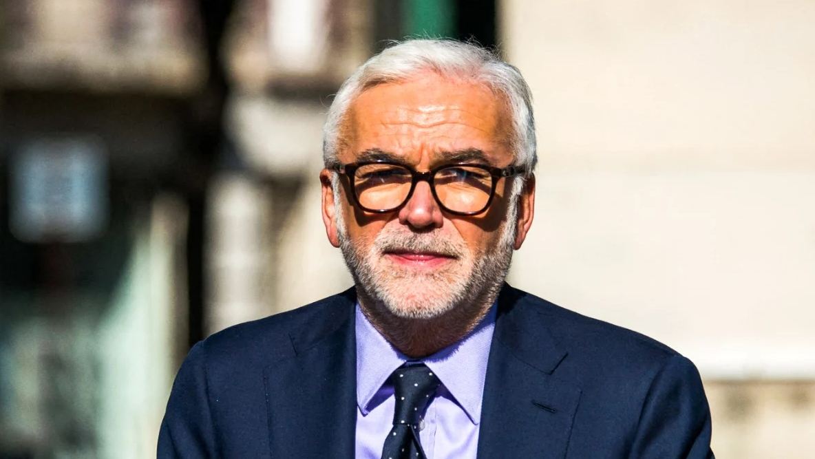 Remplacé à l’antenne, Pascal Praud claque la porte ! 4 Remplacé à l’antenne, Pascal Praud claque la porte ! sVtPYaT910