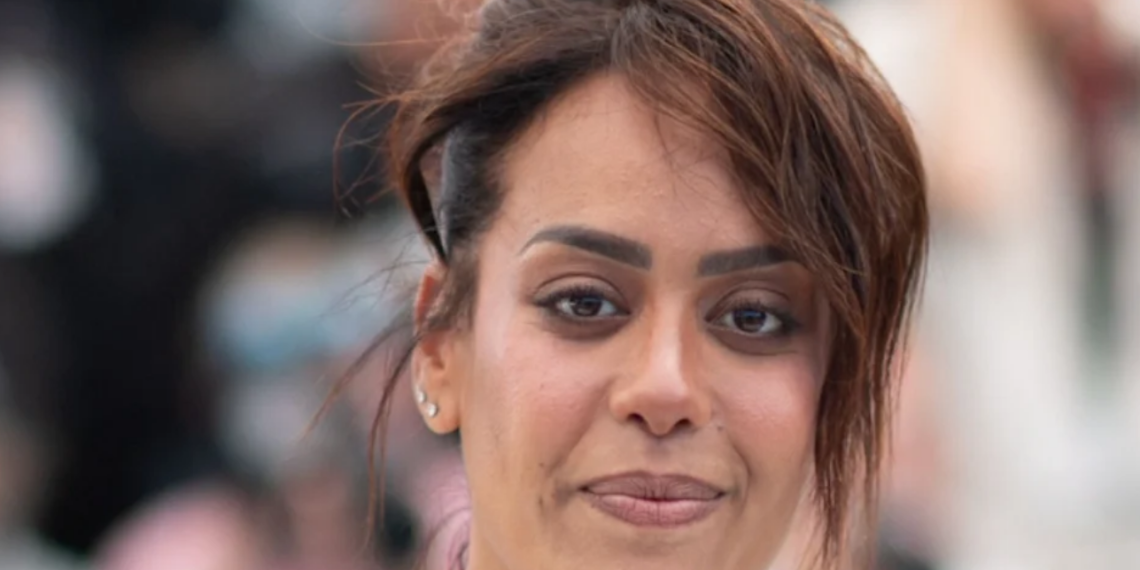 Amel Bent (40 ans) sans domicile et sans un sou à Paris : « J&rsquo;ai dormi dehors », révélations sur sa traversée du désert