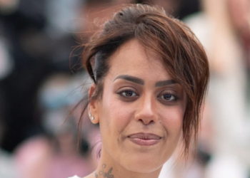 Amel Bent (40 ans) sans domicile et sans un sou à Paris : « J&rsquo;ai dormi dehors », révélations sur sa traversée du désert