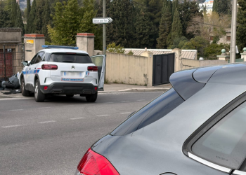Un motard grièvement blessé après avoir été percuté par une voiture de police municipale lors d&rsquo;un refus d&rsquo;obtempérer