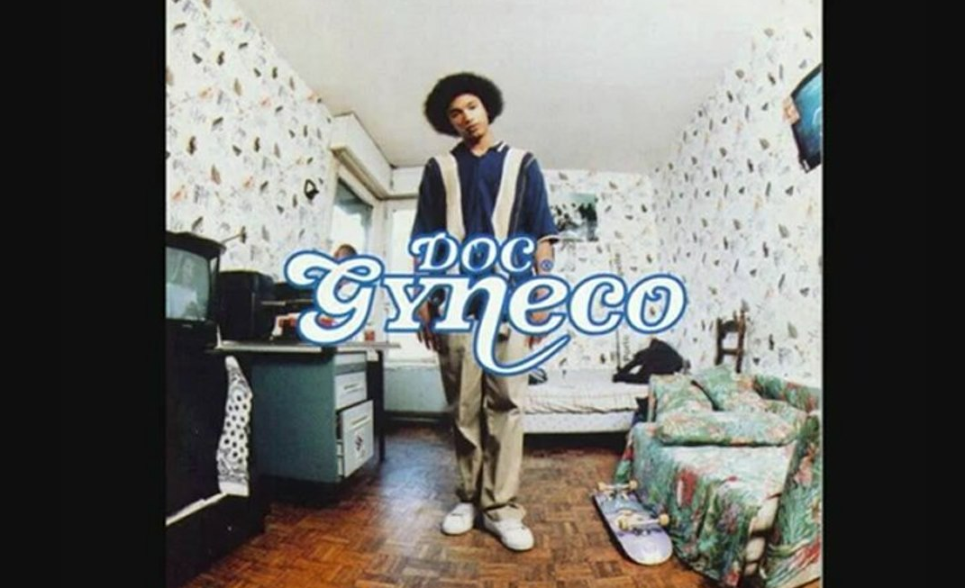 Méconnaissable, Doc Gynéco filmé dans la rue par un fan, la vidéo devient virale 4 Méconnaissable, Doc Gynéco filmé dans la rue par un fan, la vidéo devient virale Capture decran 2026 04 08 124115