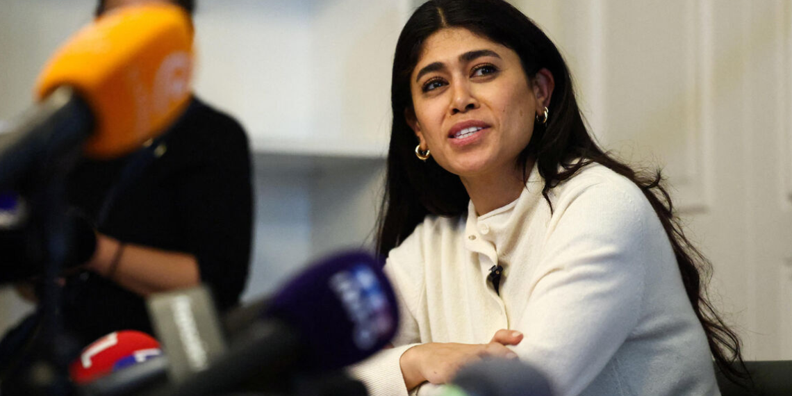 Rima Hassan porte plainte pour violation du secret professionnel, Gérald Darmanin saisit l&rsquo;inspection générale de la justice