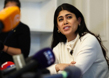 Rima Hassan porte plainte pour violation du secret professionnel, Gérald Darmanin saisit l&rsquo;inspection générale de la justice