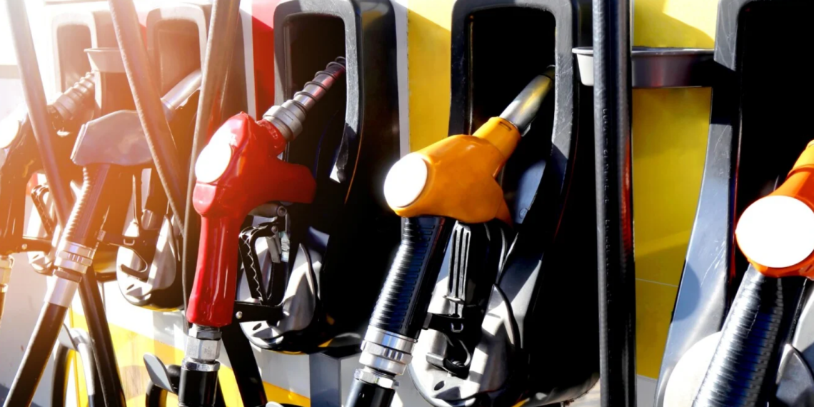 L'Etat promet que le prix du carburant baissera "aussi vite qu'il est monté" 3 L'Etat promet que le prix du carburant baissera "aussi vite qu'il est monté" L’Etat promet que le prix du carburant baissera « aussi vite qu’il est monté »