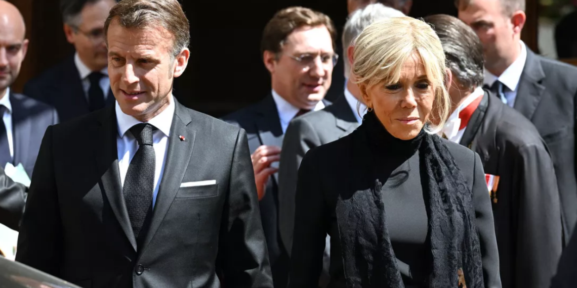 Brigitte et Emmanuel Macron à Rome : combien ça coûte de dormir à l’hôtel NH, où ils ont séjourné avant de rencontrer le pape ? 4 Brigitte et Emmanuel Macron à Rome : combien ça coûte de dormir à l’hôtel NH, où ils ont séjourné avant de rencontrer le pape ? Brigitte et Emmanuel Macron à Rome : combien ça coûte de dormir à l’hôtel NH, où ils ont séjourné avant de rencontrer le pape ?