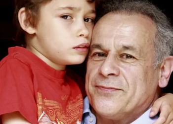 « Adieu mon fils » Louis a 24 ans : que devient le fils autiste de Francis Perrin ?