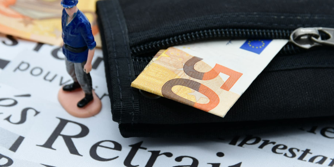 « Je n’ai pas le sentiment d’être aisé » : Jean, retraité à 2.500 € par mois, refuse de voir sa pension baisser pour réduire la dette