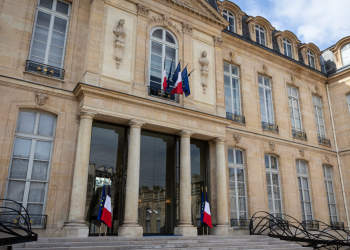 Des policiers à l&rsquo;Elysée dans le cadre d&rsquo;une enquête pour « favoritisme », « prise illégale d&rsquo;intérêt », « corruption » et « trafic d&rsquo;influence »