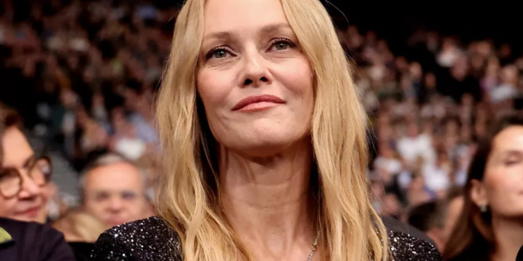 "Très malade", Vanessa Paradis contrainte d’annuler ses concerts : que sait-on de son état de santé ? 1 "Très malade", Vanessa Paradis contrainte d’annuler ses concerts : que sait-on de son état de santé ? Capture decran 2026 04 15 204858