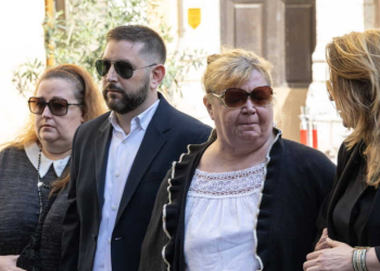 Obsèques de Loana : ce geste touchant de la famille envers Alexia Laroche-Joubert, les lofteurs et Benjamin Castaldi