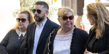 Obsèques de Loana : ce geste touchant de la famille envers Alexia Laroche-Joubert, les lofteurs et Benjamin Castaldi