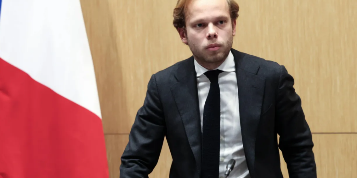 “1900 euros la nuit” : Charles Alloncle balance sur les dépenses de France Télévisions pendant le Festival de Cannes