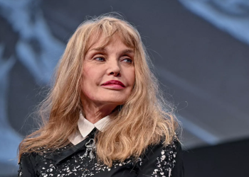 Arielle Dombasle : un patrimoine immobilier de rêve entre Paris, le Maroc et la Provence