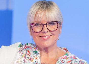 «On te vire comme un chien» : Laurence Boccolini toujours amère envers France Télévisions