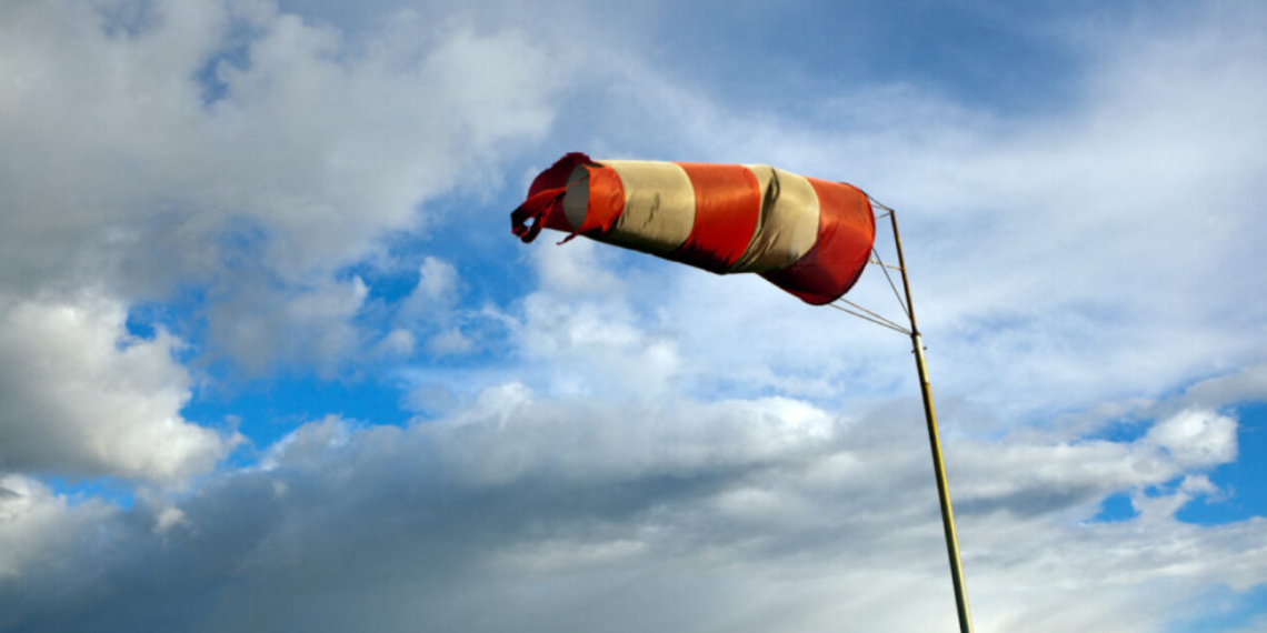 Des rafales à 120 km/h : coup de vent pour le week-end du 1er mai en France, les régions où ça va souffler le plus