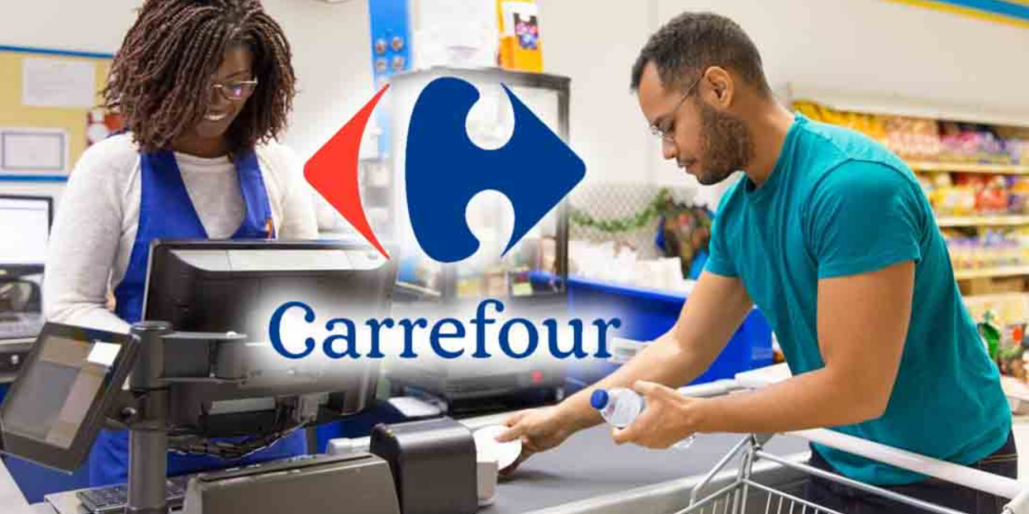 « Je suis caissier chez Carrefour, et voici le montant de mon salaire mensuel »