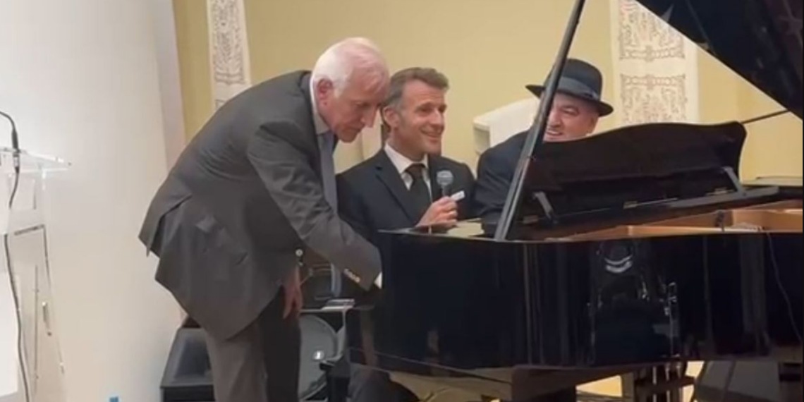 Emmanuel Macron chante La Bohème accompagné du Premier ministre arménien à la batterie, la vidéo fait le tour des réseaux