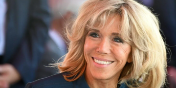 8 mai : Brigitte Macron brille par son absence aux commémorations, une décision liée au protocole officiel
