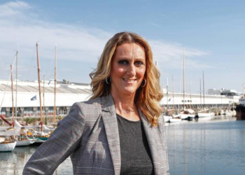 « On m’a toujours dit que j’étais son portrait craché » : la Rochelaise Séverine Benay est devenue sosie de Céline Dion