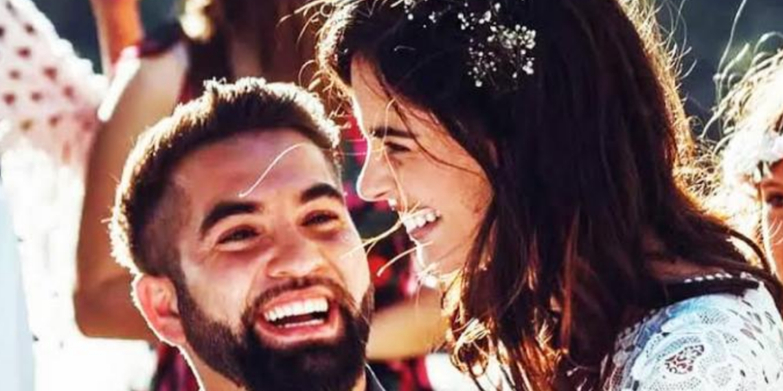Kendji Girac quitte sa belle Soraya pour une star américaine au décolleté vertigineux