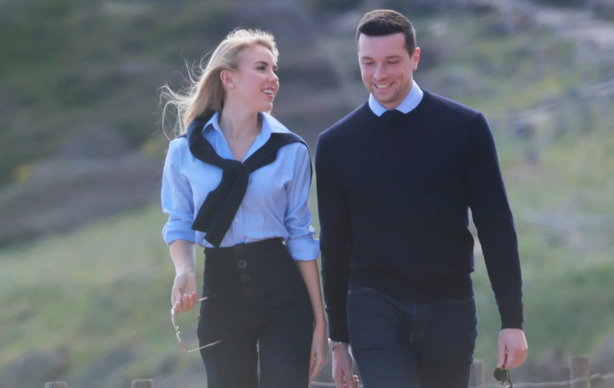 Visée par de lourdes accusations sur sa famille, la compagne de Jordan Bardella, Maria Carolina de Bourbon des Deux-Siciles contre attaque 2 Visée par de lourdes accusations sur sa famille, la compagne de Jordan Bardella, Maria Carolina de Bourbon des Deux-Siciles contre attaque Capture decran 2026 05 21 113333