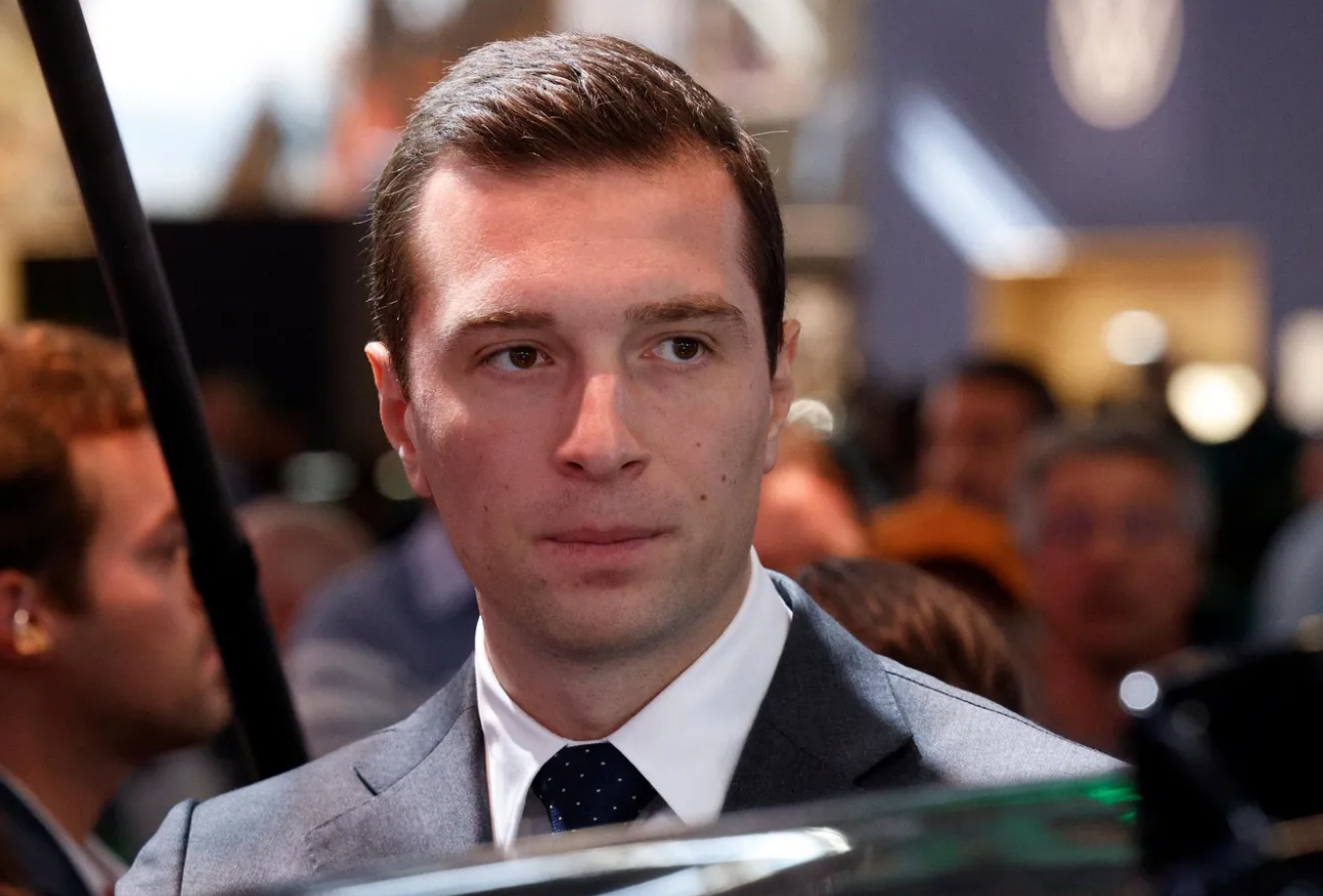 Jordan Bardella : sa chérie porte plainte, nouveau rebondissement dans la love story dont tout le monde parle 3 Jordan Bardella : sa chérie porte plainte, nouveau rebondissement dans la love story dont tout le monde parle Capture decran 2026 05 22 181855 Jordan Bardella
