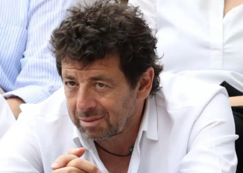 “Je t’ai manqué ?” : une vidéo troublante de Patrick Bruel et l’une de ses accusatrices refait surface