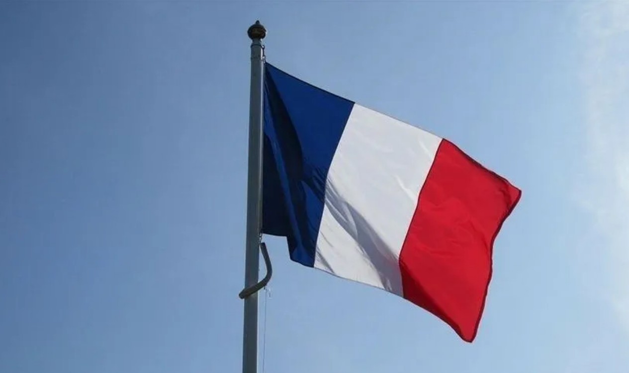 132 animateurs suspendus a Paris 2 animateurs
