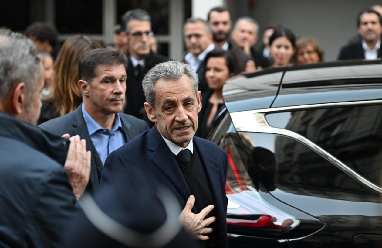 "Comment l’expliquer à ma femme, à ma fille ?" : Nicolas Sarkozy se livre sur son angoisse face à un possible retour en prison 4 "Comment l’expliquer à ma femme, à ma fille ?" : Nicolas Sarkozy se livre sur son angoisse face à un possible retour en prison Capture decran 2026 06 01 111013 Nicolas Sarkozy