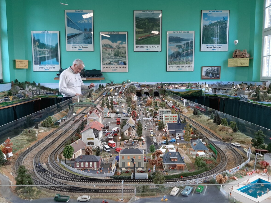 Ain : Il espère céder ses maquettes pour 100.000 euros à la mairie, elle les estime plutôt à « un euro symbolique » 4 Ain : Il espère céder ses maquettes pour 100.000 euros à la mairie, elle les estime plutôt à « un euro symbolique » Capture decran 2026 06 02 153054 maquettes