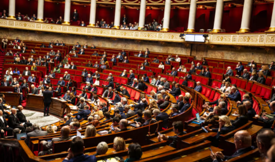 Capture decran 2026 06 03 002735 Parlement