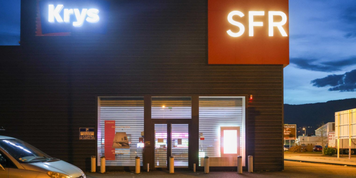 Ils avaient braqué une boutique SFR et volé de nombreux téléphones : leur procès est repoussé car leur avocat est aussi en prison